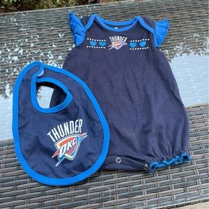 NBA OKLAHOMA CITY THUNDER  2PC SET INCLUDES BODYSUIT & BIB
